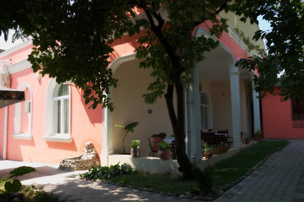 Hotel Tbilisi Garden Exterior foto